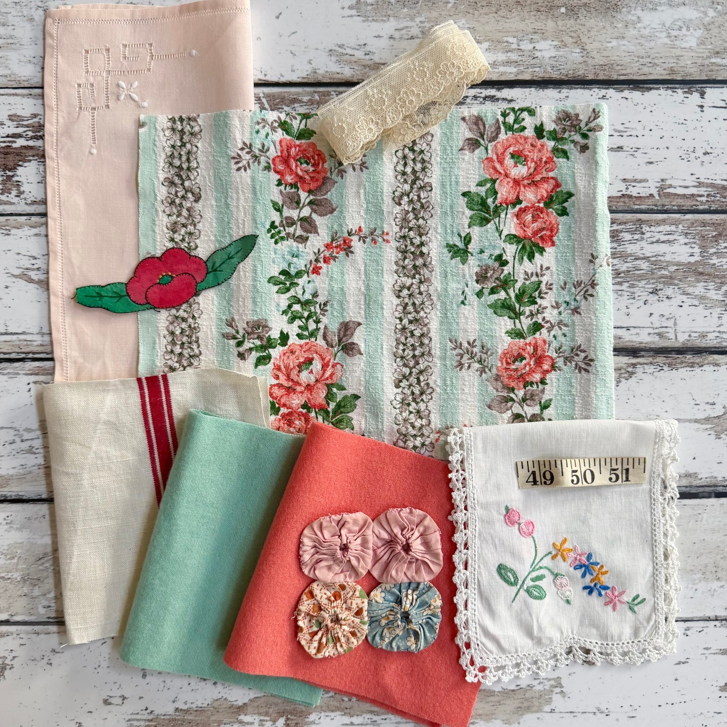 Vintage Needlebook Kit (F)