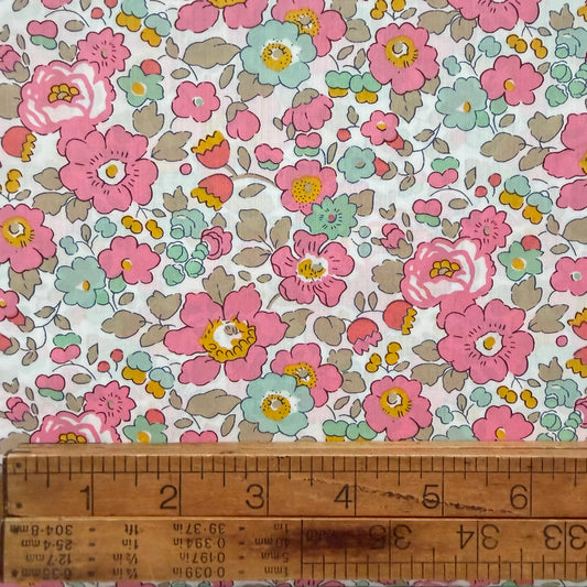 Liberty Tana Lawn - Betsy Q