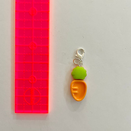 Carrot Zipper Charm