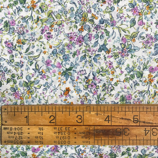 Hokkoh 60's Cotton Printed Lawn - Dainty floral